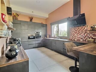  Maison  vendre 7 pices 240 m