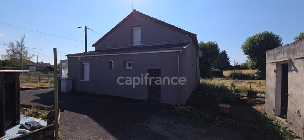 CHARMANTE Maison mitoyenne avec piscine