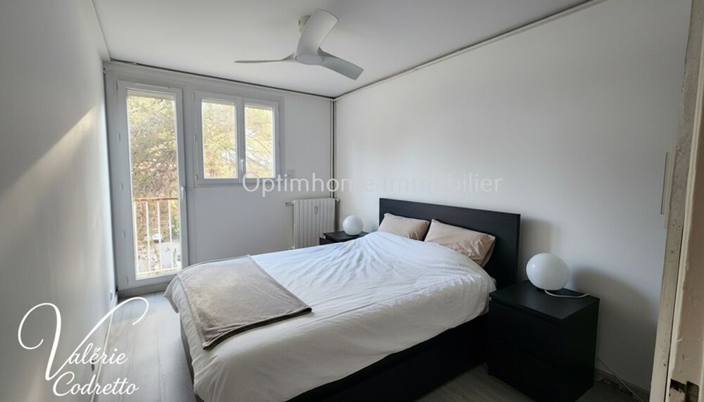 Vente Appartement Vente Appartement T3 Hyères (83400) – Entièrement Rénové – Vue Dégagée, Parking & Cave Hyeres