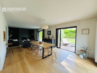  Villa  vendre 4 pices 122 m