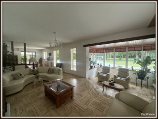  Maison � vendre 8 pi�ces 300 m�