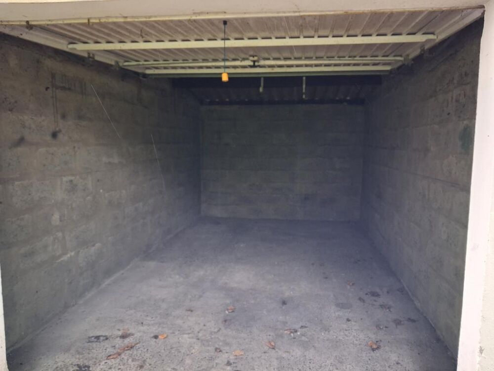 Vente Parking/Garage Bordeaux Garage fermé à vendre – Résidence Tivoli – Rue Camille Godard Bordeaux