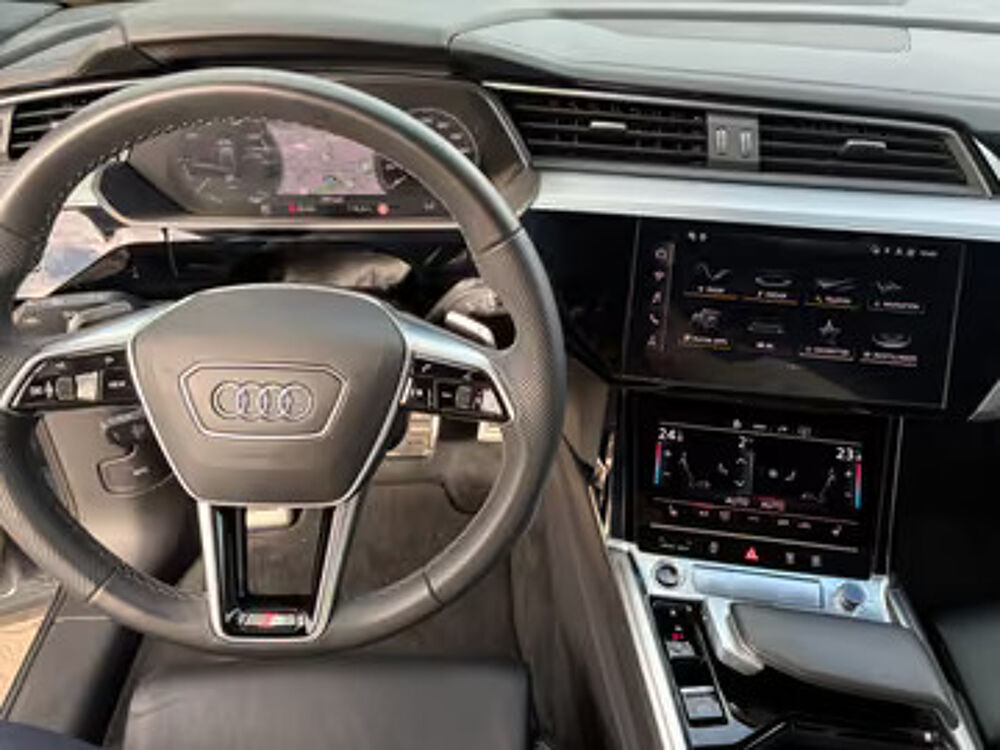 Q8 Sportback 50 e-tron quattro S line 2025 occasion 33000 Bordeaux