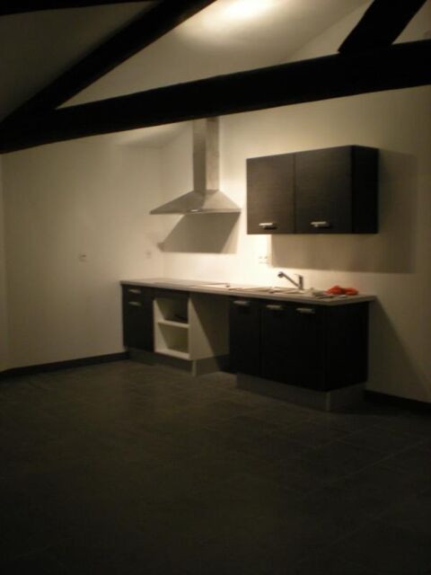   Appartement de 80m2  louer sur Thezan les Beziers Appartement - 3 pice(s) - 80 m