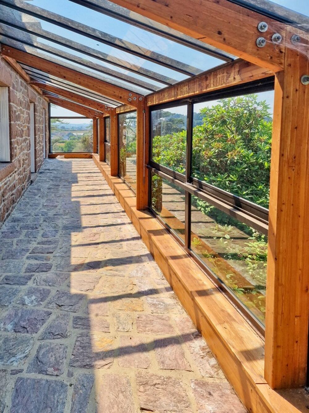 à vendre  Propriété/château Plougrescant (22820)
