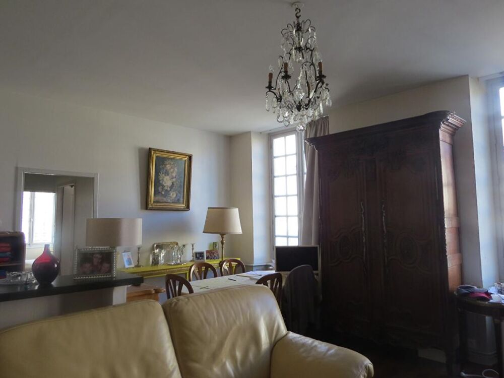 Vente Appartement Beau T3 dans immeuble de caractère hyper centre Fontenay le comte