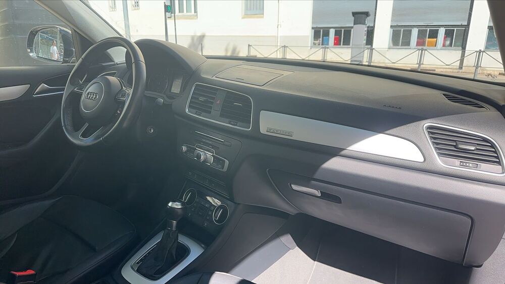 Q3 2.0 TFSI 180 Quattro S-Tronic 7 Ambiente - Entretien constru 2017 occasion 69006 Lyon