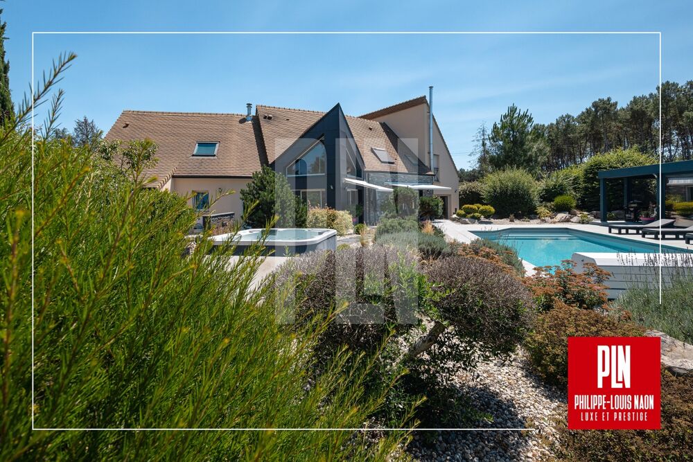 Maison 9 pièces 302 m² · à Le Mans · 302 m² · 676 000 €