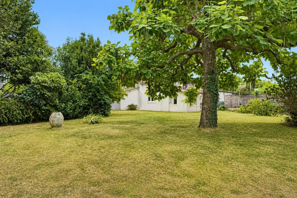 Vente Propriété/Château CAUDÉRAN – MAISON 180 M² SUR PARCELLE DE 1 000 M² – 3 LOTS Bordeaux