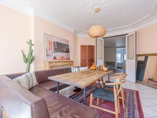  Appartement à louer 5 pièces 160 m²