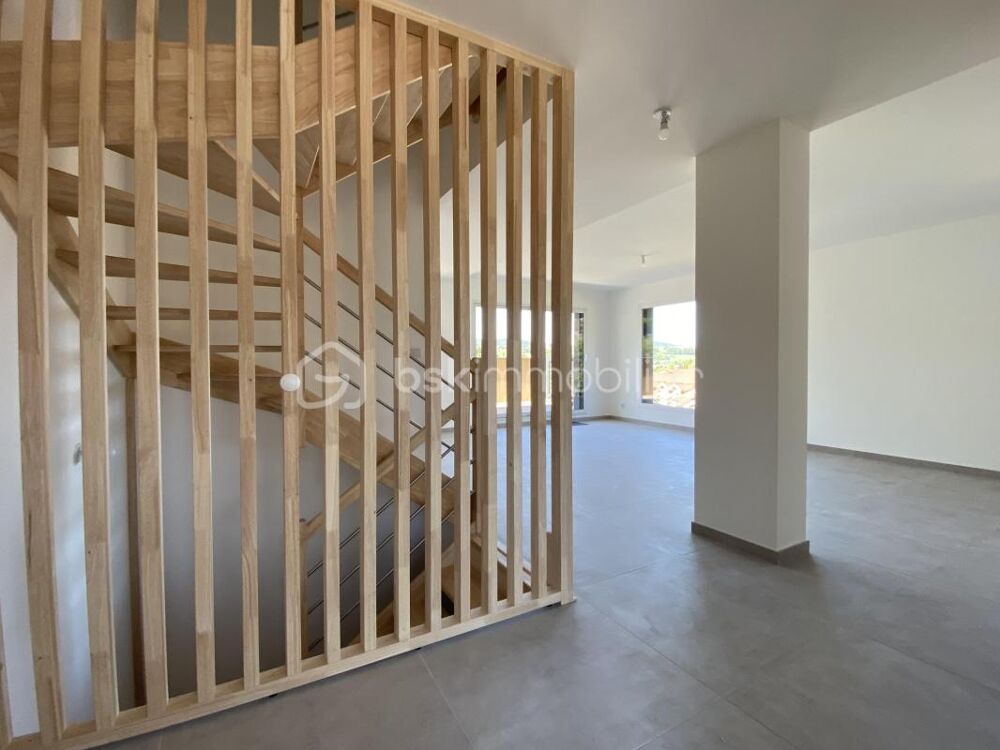 Vente Maison Magnifique maison 5 pièces sur 1088m2 de terrain à l'entrée de Sillingy Sillingy