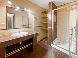  Appartement à louer 3 pièces 61 m²