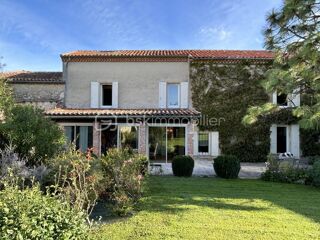  Maison  vendre 6 pices 200 m