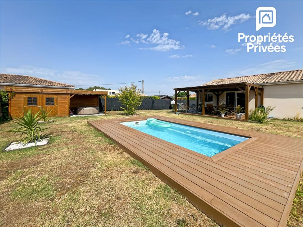 Maison récente de plain-pied avec piscine et garage à Val de Virvée - 305 000