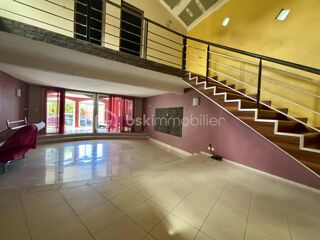  Villa � vendre 6 pi�ces 160 m�