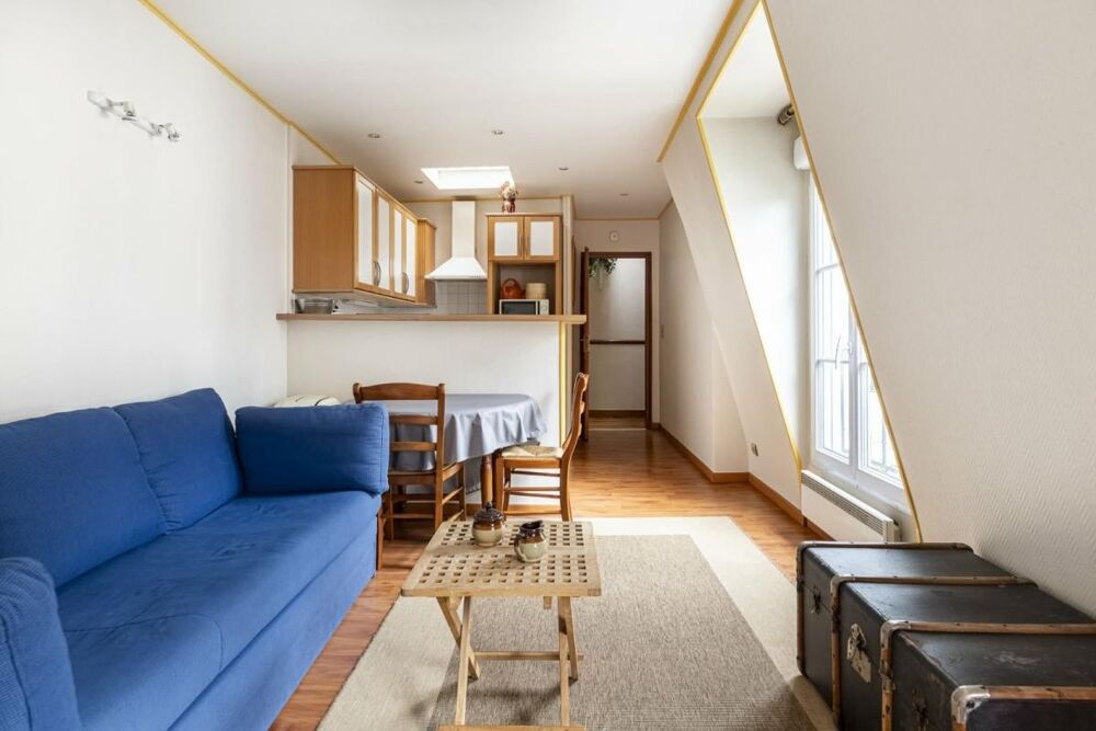 Appartement 2 pièces / 34 m² / 299 900 EUR / PARIS-18E-ARRONDISSEMENT