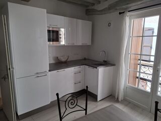  Appartement à louer 4 pièces 80 m²