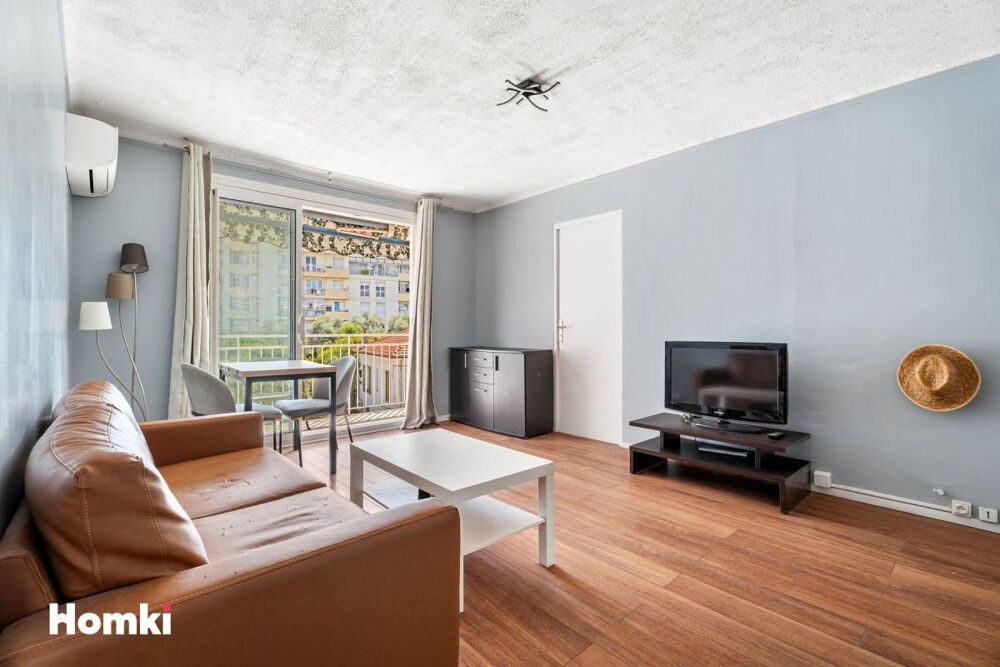 Vente Appartement Antibes – 4 pièces traversant avec balcon Sud – Fort potentiel Antibes