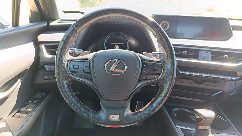 UX 250H 2.0 VVT-iE 184 F Sport 2021 occasion 84350 Courthezon