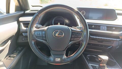 UX 250H 2.0 VVT-iE 184 F Sport 2021 occasion 84350 Courthezon