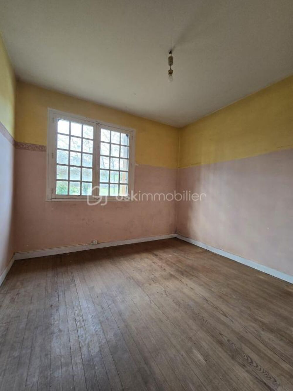 ? À Vendre  Maison 140 m² sur sous-sol aménageable  Terrain 2700 m²