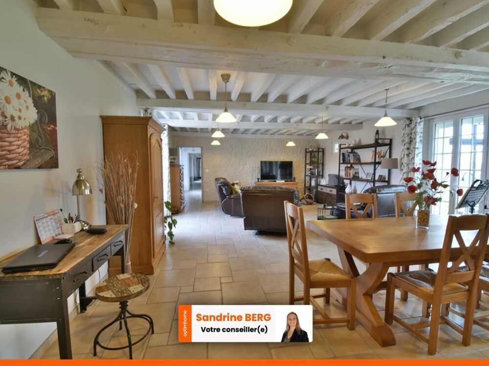 RARE  MAISON DEXCEPTION AVEC DÉPENDANCES ET GRAND TERRAIN