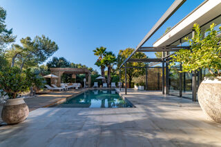  Maison  vendre 8 pices 365 m