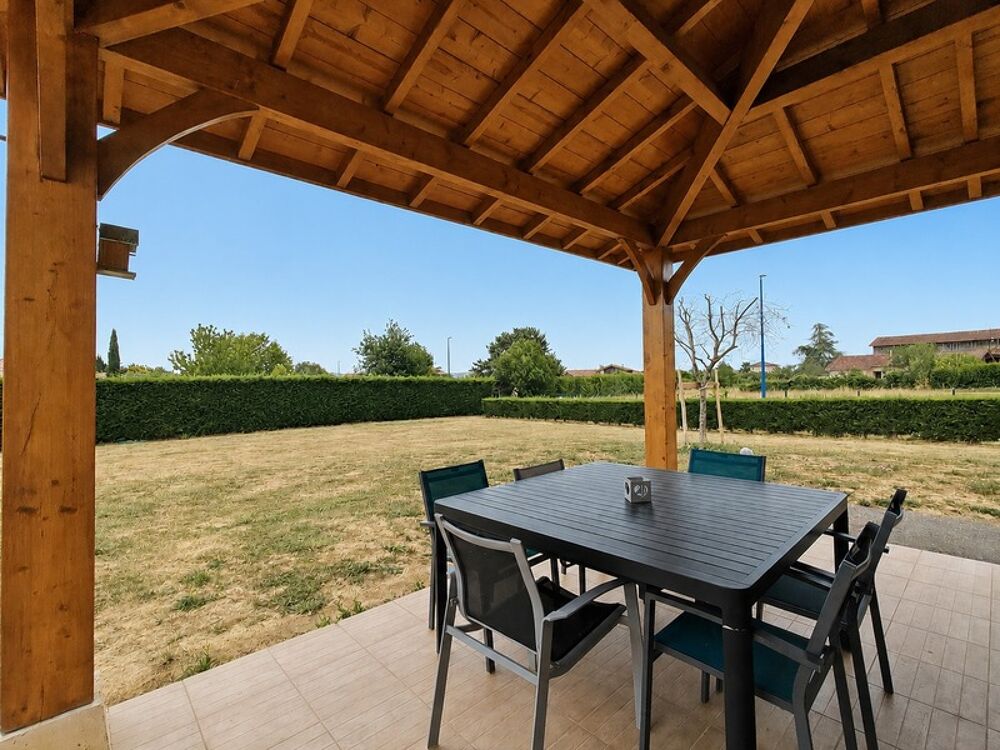 Maison de plain-pied de 100 m² avec vue sur les Pyrénées  Masseube