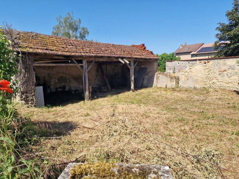 Vente Maison Maison à vendre proche VITTEL (88) MAISON T4 à rénover sur TERRAIN de 330 m² Vittel