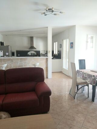  Villa  vendre 6 pices 166 m