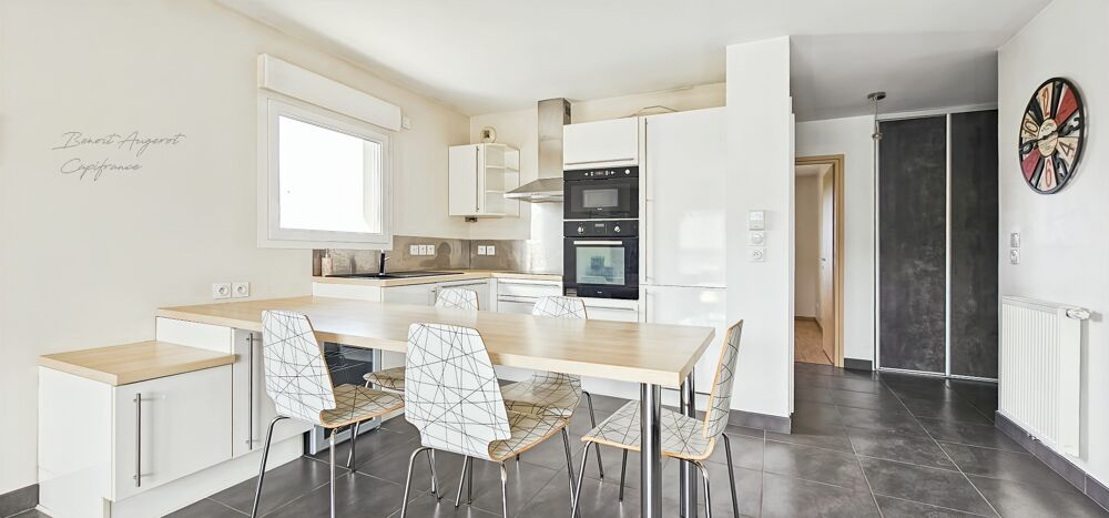 Vente Appartement LES OLLIERES Appartement 3P 67m² dernier étage avec Garage et parking privé Les ollieres