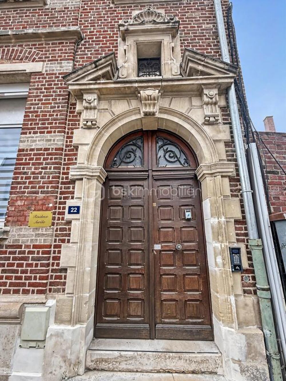 HYPER-CENTRE DAMIENS  APPARTEMENT T3 DE 67 M² AU 1ER ÉTAGE AVEC ASCENSEUR