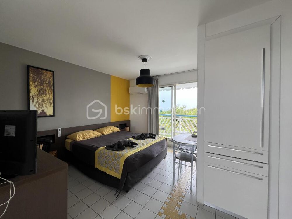 MAGNIFIQUE STUDIO VUE MER EN BORD DE PLAGE