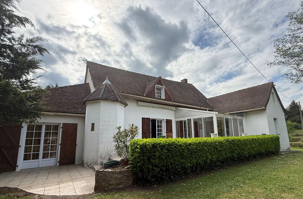 Maison Villeneuve Sur Allier 5 pièce(s) 220 m2