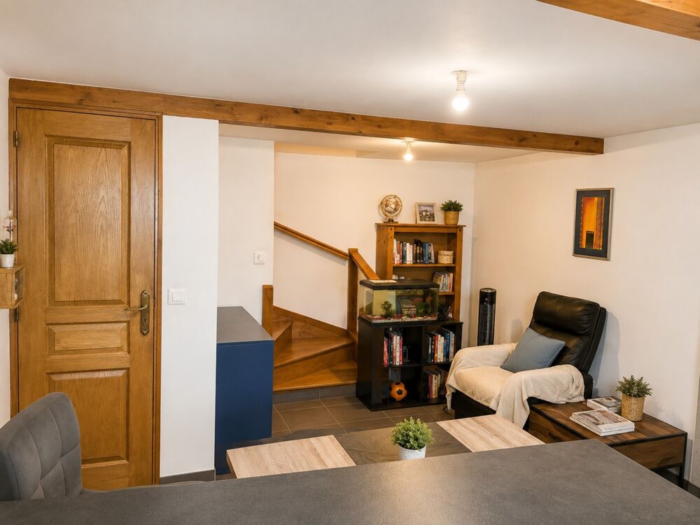 Maison de village T3 louée  Idéal investisseur  Jardin non attenant 185 m²