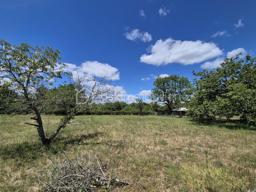 Vente Terrain Terrain constructible 827 m² Fay aux loges