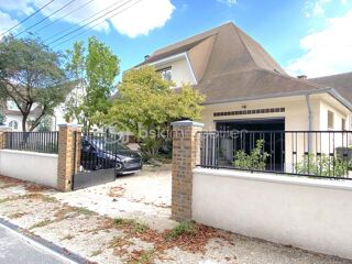  Propri�t�/ch�teau � vendre 9 pi�ces 330 m�