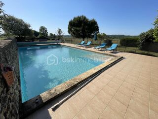  Maison à vendre 10 pièces 215 m²
