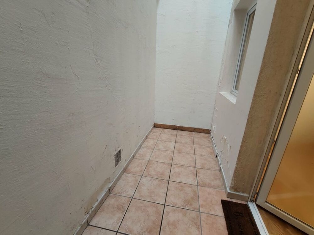 Vente Appartement Rochefort Hyper Centre – Studio ou Local Professionnel – Usage mixte autorisé Rochefort