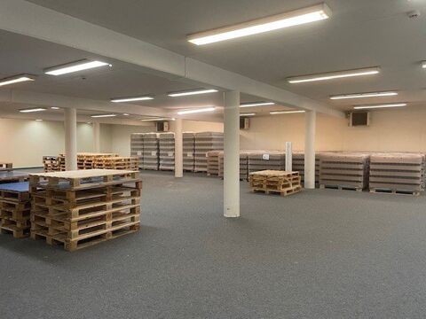   A VENDRE - BATIMENT LOGISTIQUE 