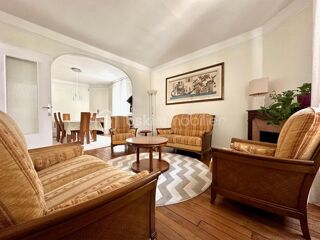  Maison à vendre 6 pièces 214 m²