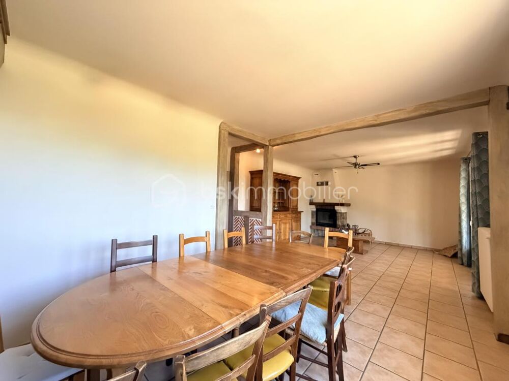Maison familiale de 136 m² avec sous-sol complet et dépendances