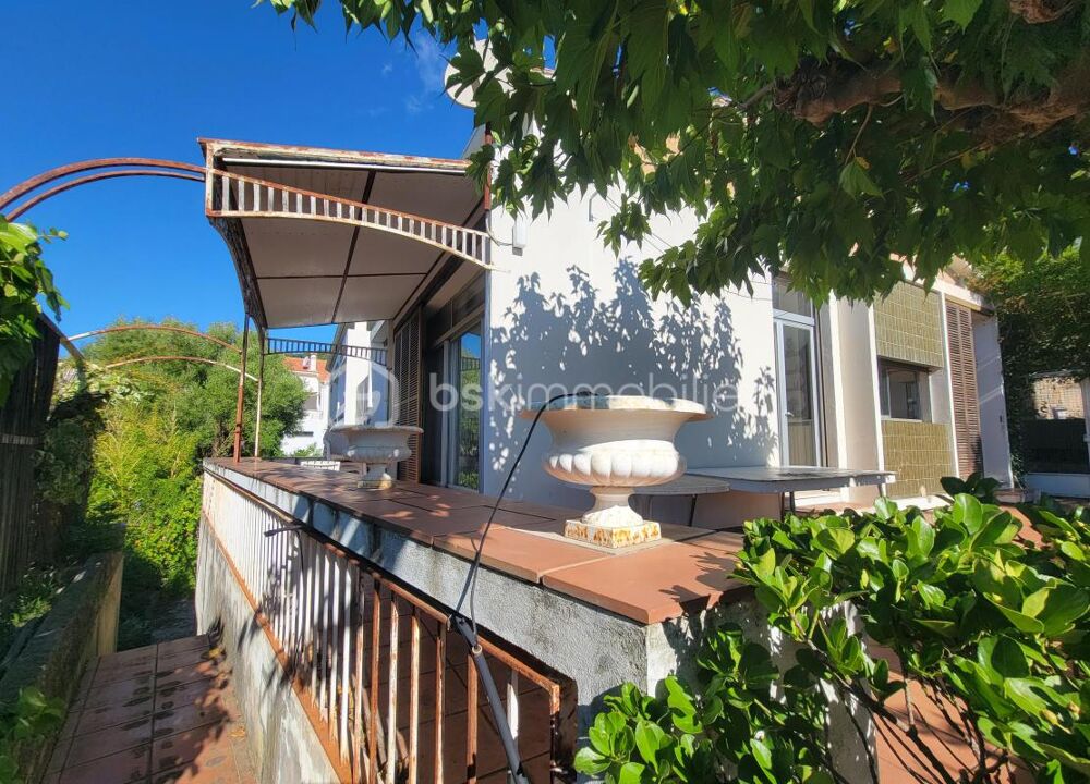  vendre  Maison Hyres (83400)