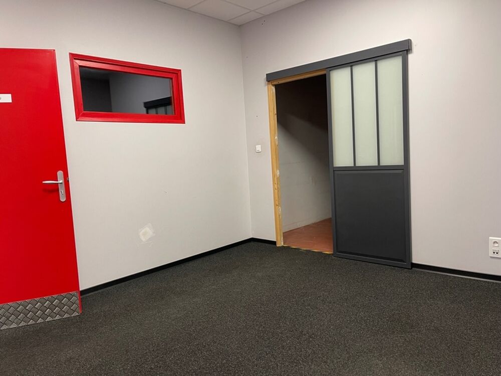   Dpt Meurthe et Moselle (54), à louer MAXEVILLE local d'activité / bureaux Maxeville