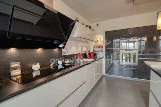  Appartement � vendre 6 pi�ces 220 m�