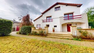  Villa  vendre 6 pices 137 m