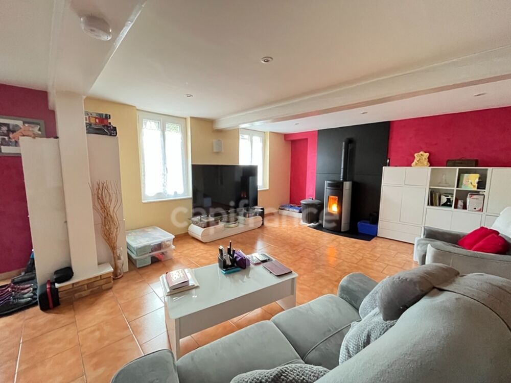 MAISON DE VILLAGE - DPE : C - 4 CHAMBRES - PISCINE COUVERTE - AUCUNS TRAVAUX A PREVOIR