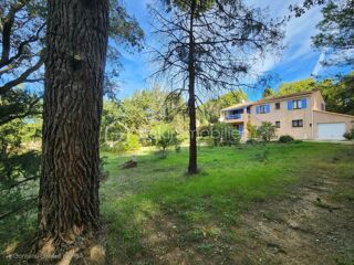  Villa � vendre 10 pi�ces 220 m�