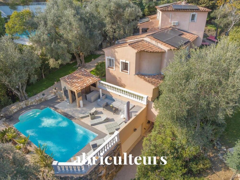 Villa d'exception 313m2 aperçu mer, autonome en énergie, piscine et appartement invités