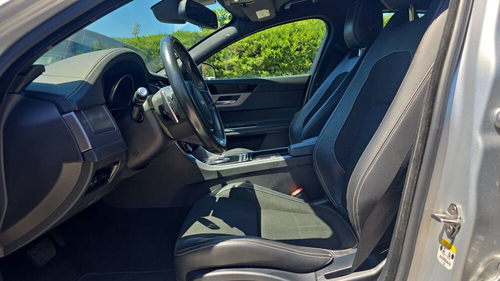 XF 2.0 D 240 AWD BVA8 R-Sport 2018 occasion 83160 La Valette Du Var